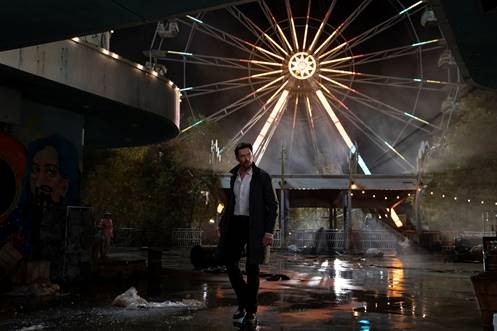 Hugh Jackman lần theo dấu vết ký ức trong trailer mới của Reminiscence - ảnh 3