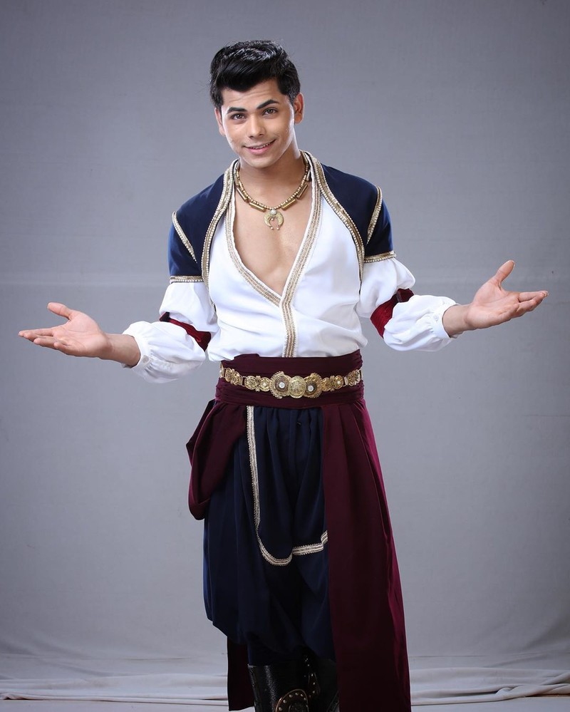 Diễn viên Ấn Độ Siddharth Nigam vào vai 'Aladdin và Cây đèn thần' - ảnh 3