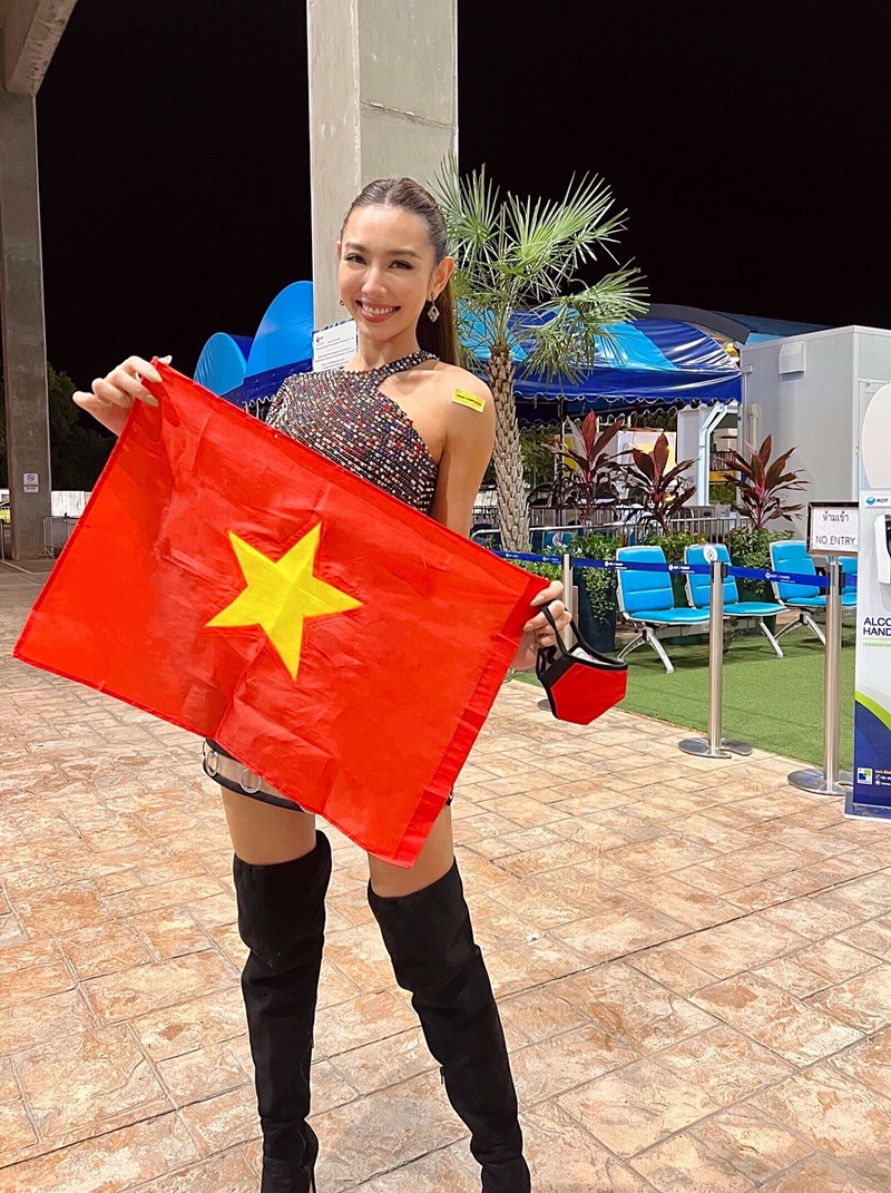 Thùy Tiên tạo ấn tượng mạnh mẽ ngay khi chào sân 'Miss Grand International 2021' - ảnh 2