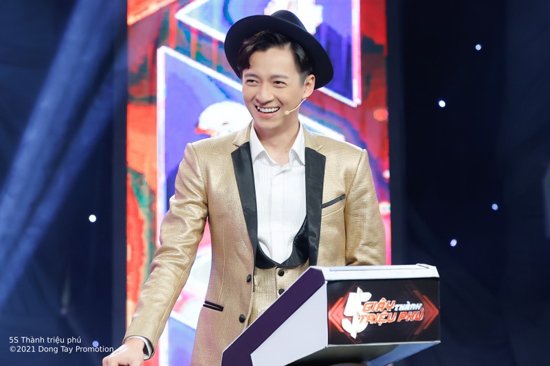 Jun Phạm bị Huỳnh Tú 'chặt chém' không thương tiếc tại gameshow - ảnh 1