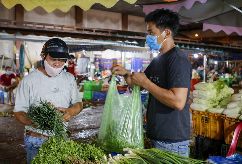 Lần đầu tiên chợ đầu mối Hóc Môn tạm ngưng hoạt động sau 18 năm  - ảnh 5