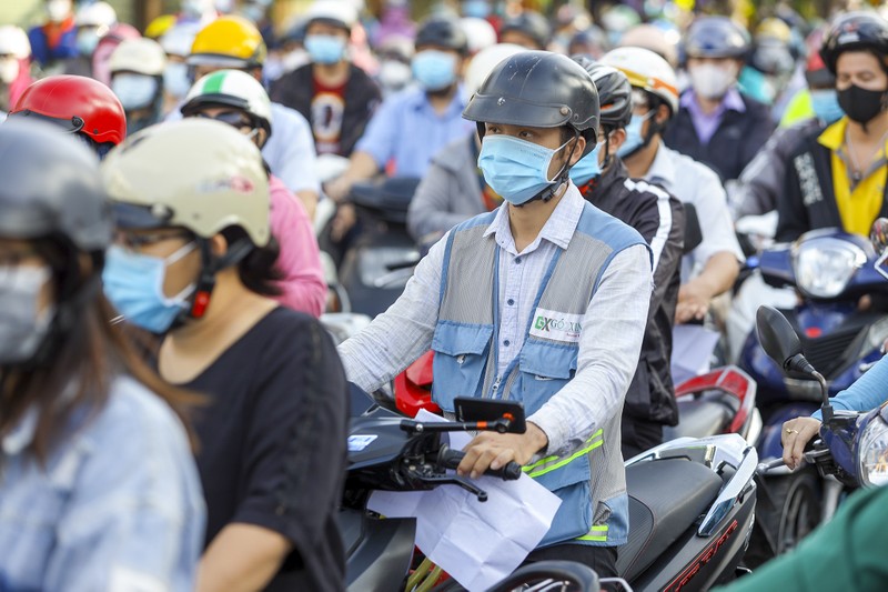 TP.HCM: Chốt kiểm soát dịch ùn ứ nối dài trong sáng đầu tuần - ảnh 5