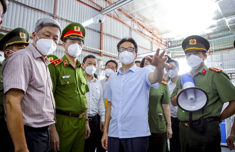 Phó thủ tướng Vũ Đức Đam: 'Thêm một bệnh viện, giữ lại nhiều cuộc sống' - ảnh 4