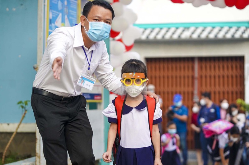 Chùm ảnh: Ngày đầu học sinh xã đảo Thạnh An trở lại trường - ảnh 3