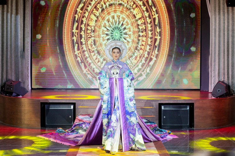 Khánh Vân trên đường đến với Miss Universe  - ảnh 9