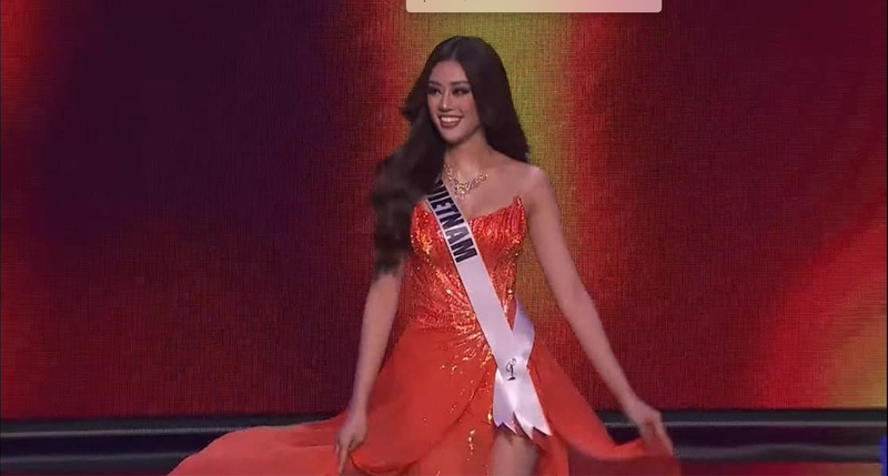 Ngắm Khánh Vân thi dạ hội tại Bán kết Miss Universe - ảnh 1