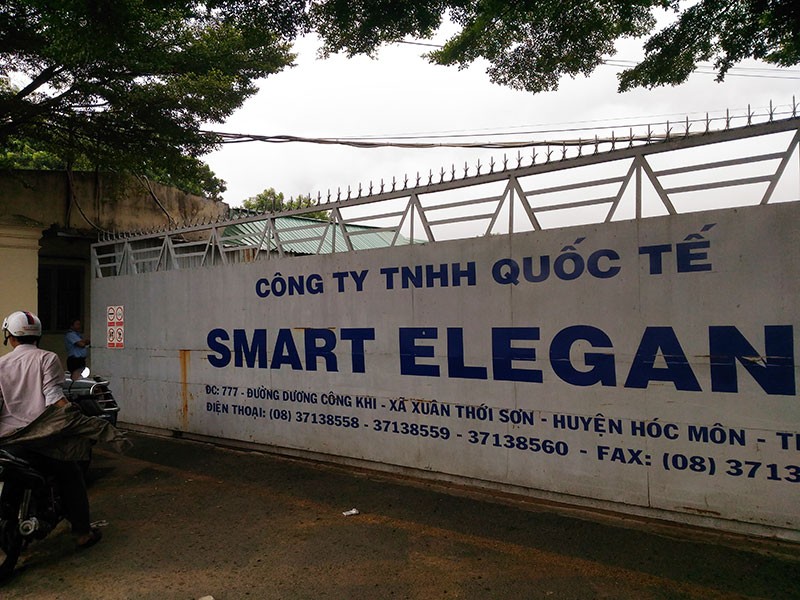Hàng chục công nhân ở Hóc Môn nhập viện nghi ngạt khí - ảnh 3