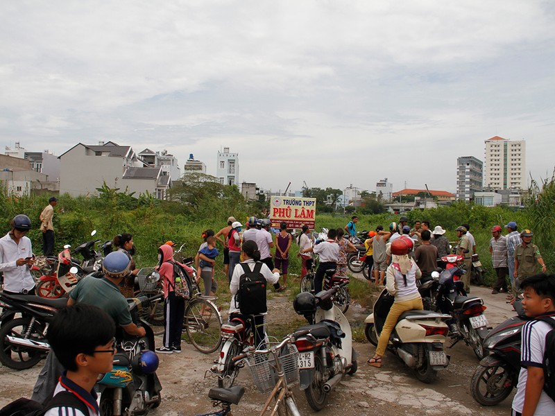 Thấy thi thể bé trai sơ sinh nhưng hôm sau mới báo - ảnh 2