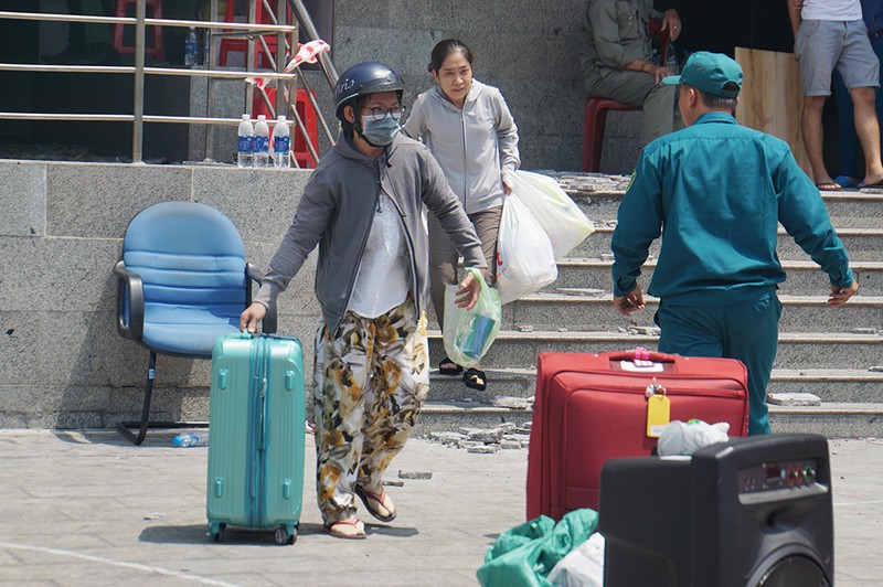 Thoát chết trong vụ cháy Carina Plaza nhờ ở trong nhà - ảnh 3