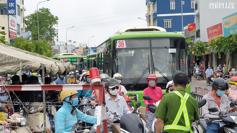 TP.HCM: Chỉ đạo tạm dừng các chốt trạm kiểm dịch - ảnh 1