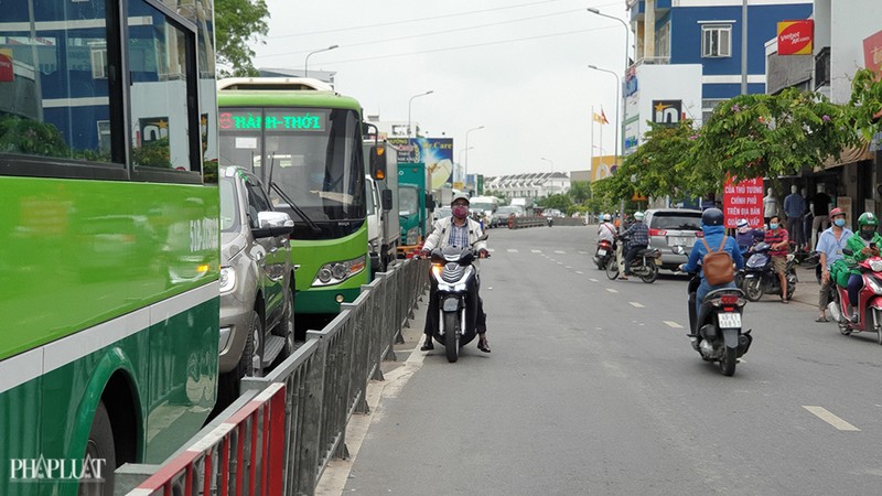 Các chốt ở Gò Vấp có lúc phải 'xả trạm' do ùn ứ kéo dài - ảnh 9