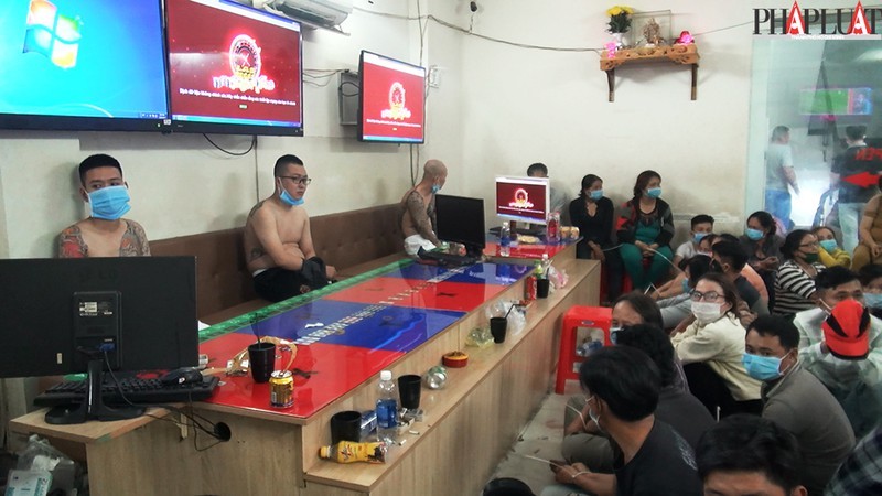 Công an quận Tân Phú tăng cường phòng chống cờ bạc mùa Euro  - ảnh 1