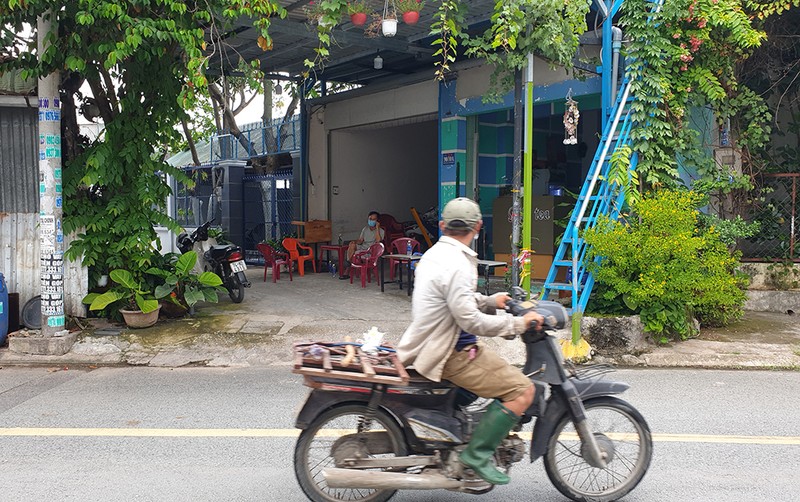 Cướp vào nhà xịt hơi cay, giật điện thoại của trẻ em ở Hóc Môn - ảnh 3