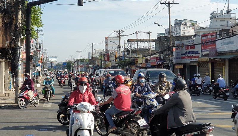 TP.HCM: 1,2 triệu lượt người/phương tiện ra đường mỗi ngày và sẽ tăng thêm - ảnh 1