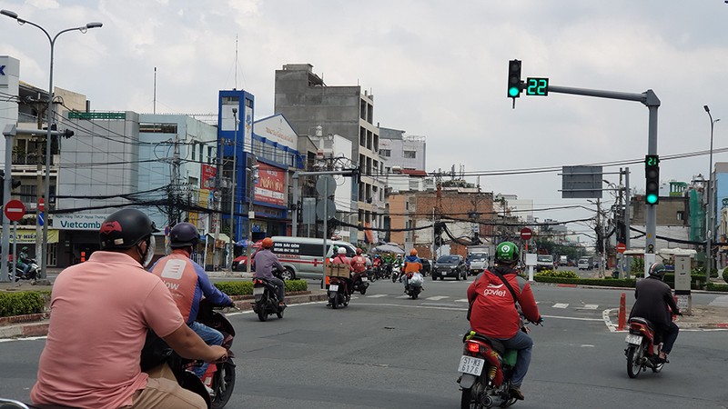 TP.HCM: 1,2 triệu lượt người/phương tiện ra đường mỗi ngày và sẽ tăng thêm - ảnh 3