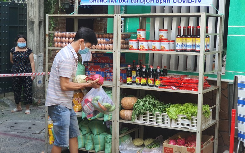 'Chúng tôi rất phấn khởi khi được nhận thực phẩm từ gian hàng 0 đồng' - ảnh 4