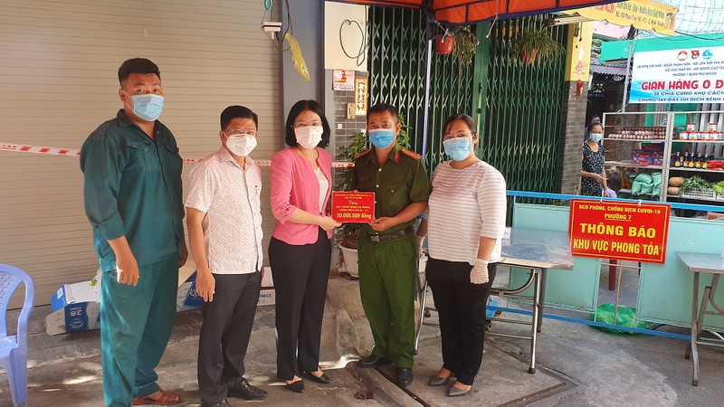 'Chúng tôi rất phấn khởi khi được nhận thực phẩm từ gian hàng 0 đồng' - ảnh 8