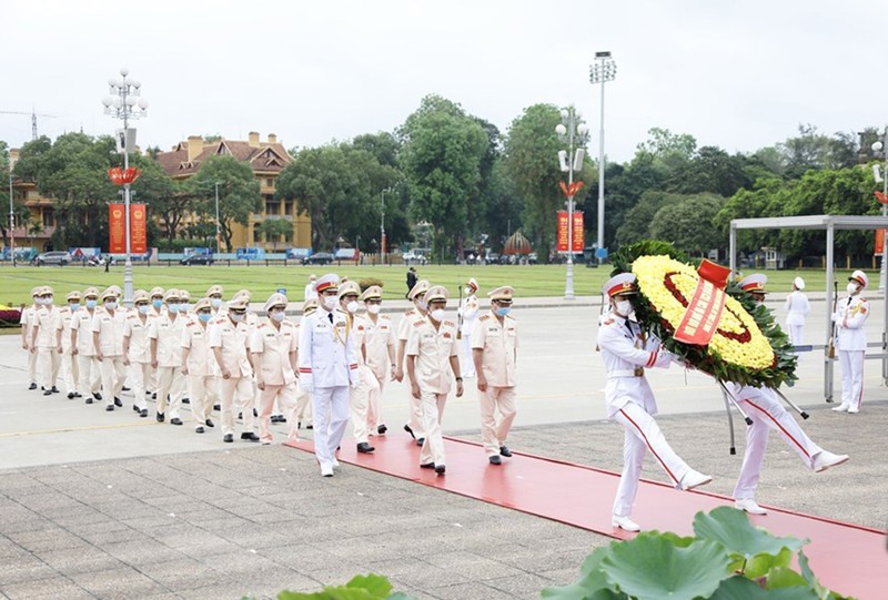 Chùm ảnh: Lãnh đạo Đảng, Nhà nước vào Lăng viếng Bác - ảnh 10