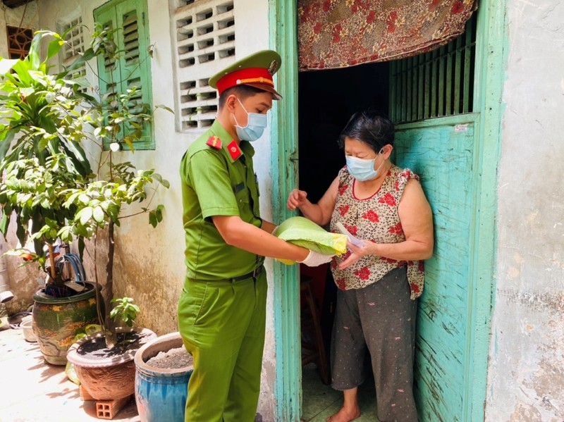 'Nếu ai cũng sợ dịch thì ai sẽ bảo vệ, chăm lo cho dân' - ảnh 3