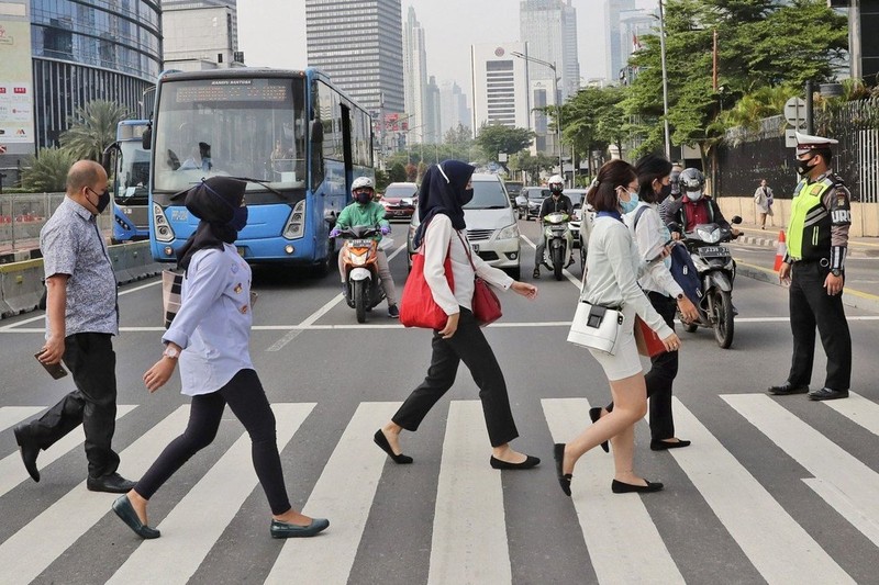Bài học lộ trình mở cửa lại: Jakarta-không cấm chợ, siêu thị ở cấp độ cao nhất - ảnh 1