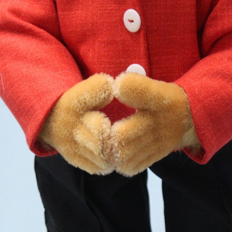 Công ty đồ chơi Đức sản xuất gấu bông dành riêng cho Thủ tướng Merkel - ảnh 2