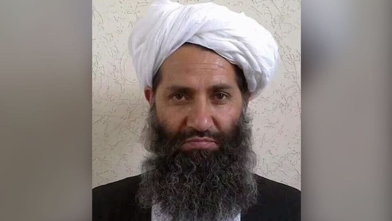 Thủ lĩnh tối cao Taliban lần đầu tiên xuất hiện trước công chúng - ảnh 1