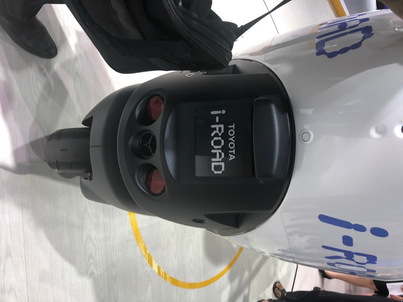 'Độc, lạ' chiếc xe điện 3 bánh I-Road tại triển lãm ô tô 2018 - ảnh 5