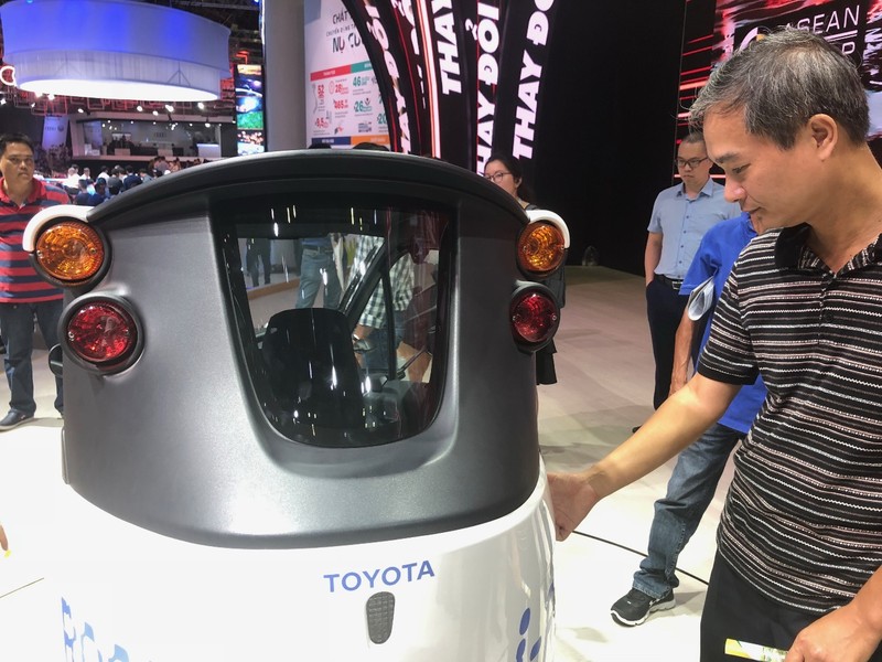 'Độc, lạ' chiếc xe điện 3 bánh I-Road tại triển lãm ô tô 2018 - ảnh 7
