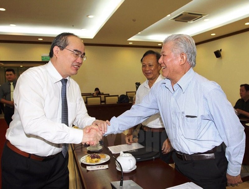 Bí thư Nhân: Năm 2018 sẽ tăng cường đối thoại với dân - ảnh 1