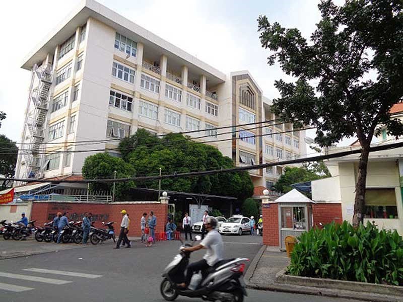 Nguyên giám đốc BV Mắt phản ứng lại việc bị kỷ luật - ảnh 1