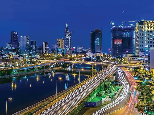 Thủ tướng: TP.HCM cần đi tiên phong trong nhiều lĩnh vực - ảnh 2