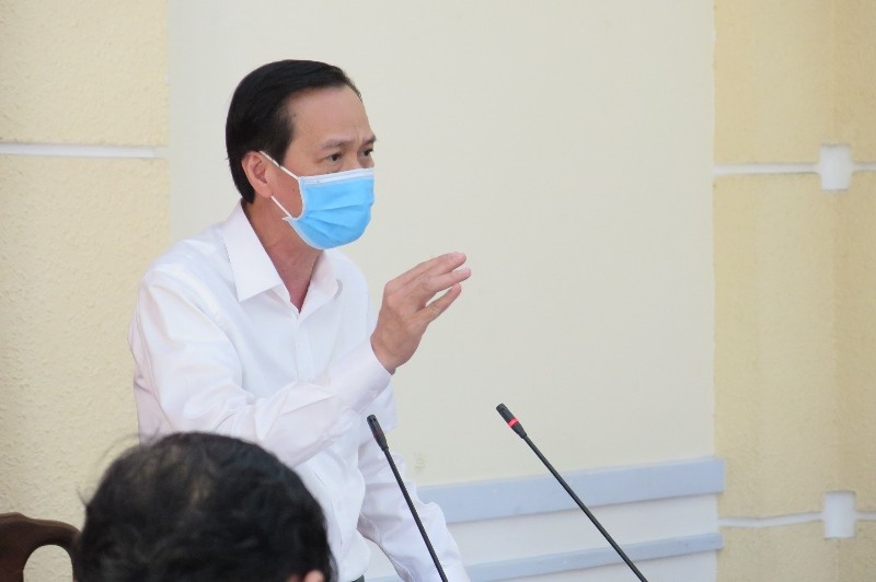 TP.HCM xem xét cho sản xuất khẩu trang sử dụng được 100 lần - ảnh 2