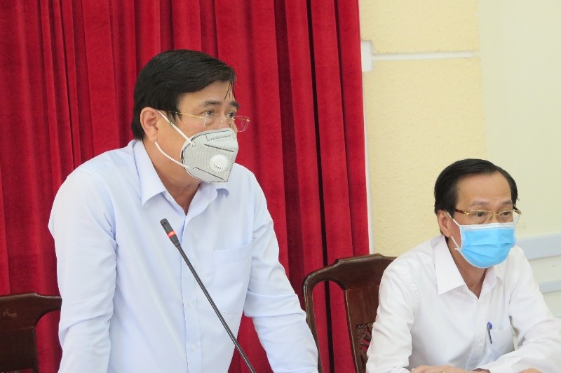 TP.HCM xem xét cho sản xuất khẩu trang sử dụng được 100 lần - ảnh 3