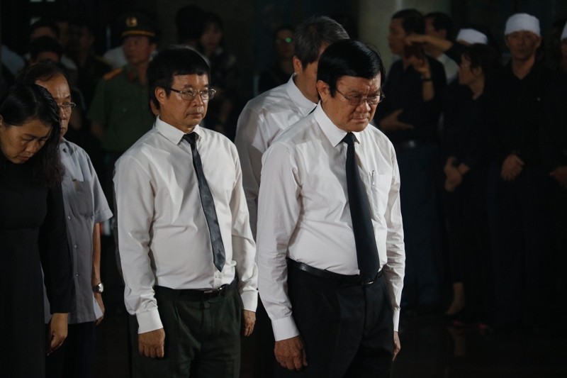 Nhiều đoàn lãnh đạo Đảng và Nhà nước đến viếng ông Mười Hương - ảnh 4