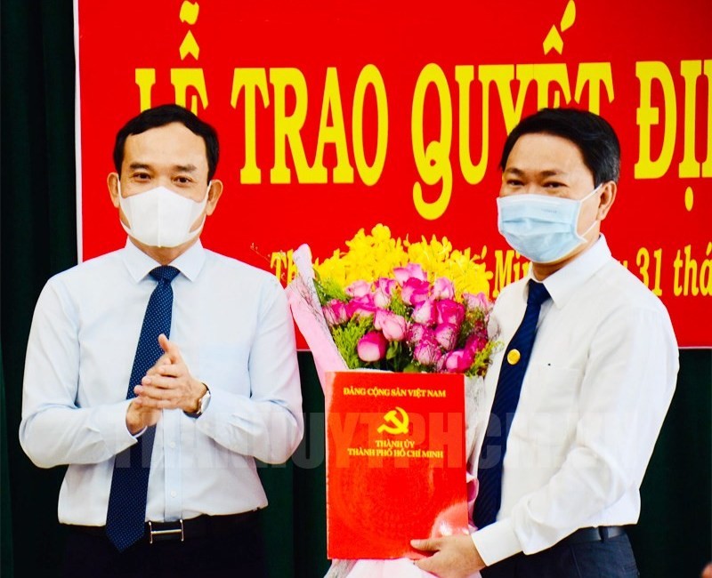 Huyện Bình Chánh có Bí thư mới, ông Nguyễn Văn Phụng xin nghỉ - ảnh 1
