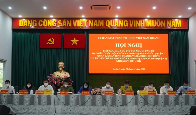 Ông Nguyễn Thành Phong cam kết tận tụy vì sự phát triển của TP - ảnh 1