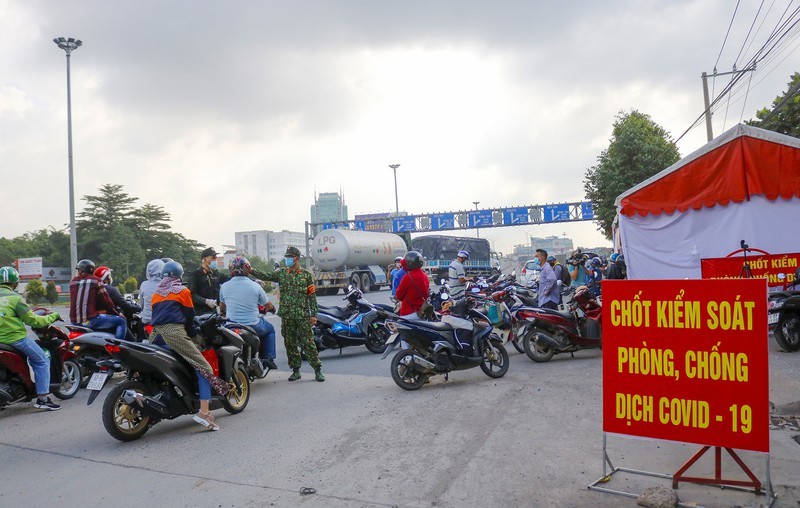 TP.HCM có văn bản khẩn việc Đồng Nai cách ly người về từ TP 21 ngày - ảnh 1