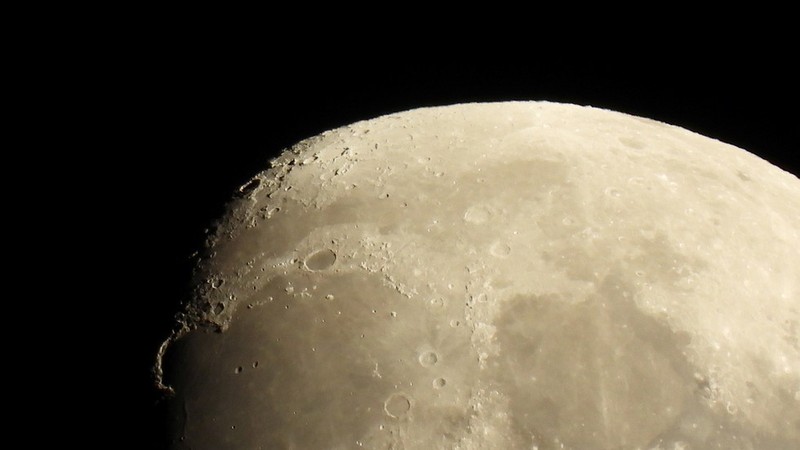 Mặt trăng đủ oxy cho 8 tỉ người trong 100.000 năm - ảnh 1