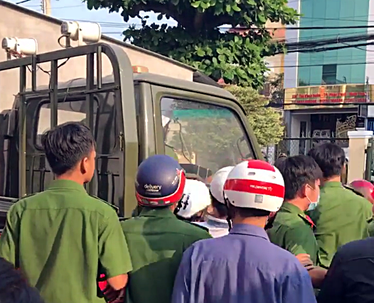 Bình Thuận: Hàng trăm người vây chủ hụi vỡ nợ 200 tỉ đồng - ảnh 1