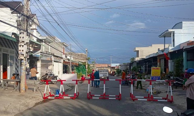 Bình Thuận thêm 17 ca nghi nhiễm COVID-19 sáng 19-7 - ảnh 1