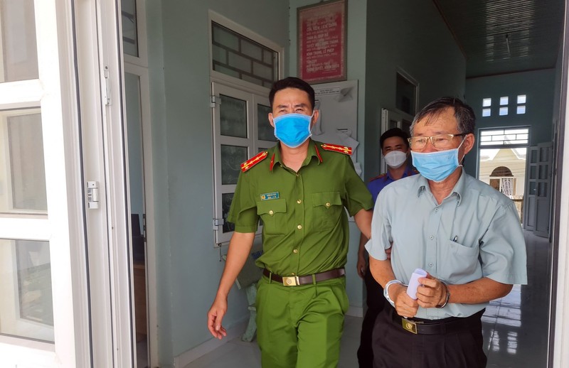 1 trưởng văn phòng công chứng ở Bình Thuận bị bắt - ảnh 1