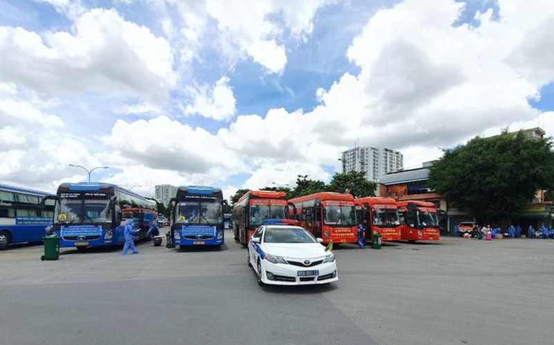 Bình Thuận tiếp tục đưa 450 người từ TP.HCM về quê tránh dịch - ảnh 1