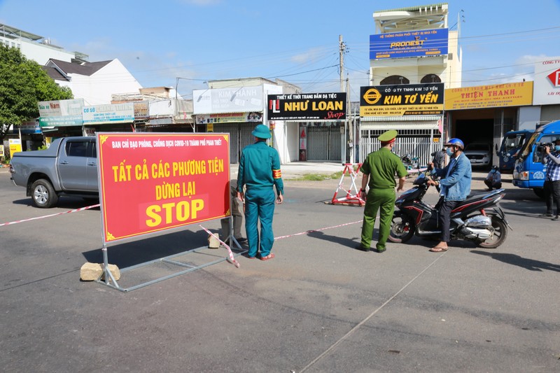 Dừng vận tải khách đường bộ đi và đến 2 vùng đỏ ở Bình Thuận từ 8-11 - ảnh 1