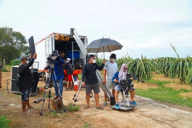 ‘Hàng ngàn ngôi sao' trong vườn thanh long lên phim của Dũng Nghệ - ảnh 5