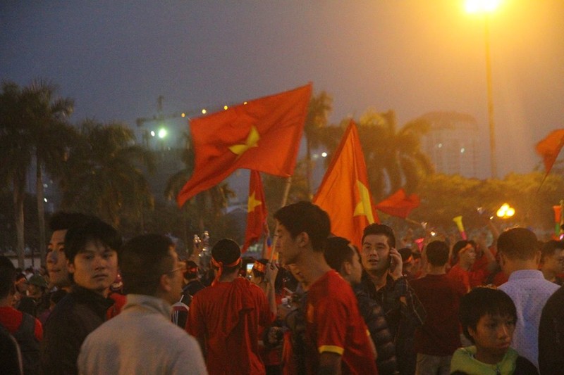 Mỹ Đình sục sôi trước trận đấu sinh tử - ảnh 4