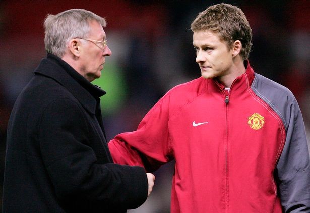 Solskjaer lấy ‘máy sấy tóc’ trị cầu thủ MU - ảnh 1