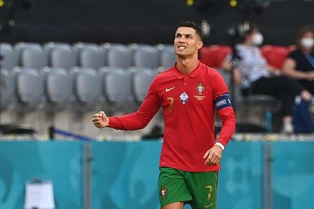 Ronaldo rục rịch rời Juventus: Điểm đến là đâu? - ảnh 3