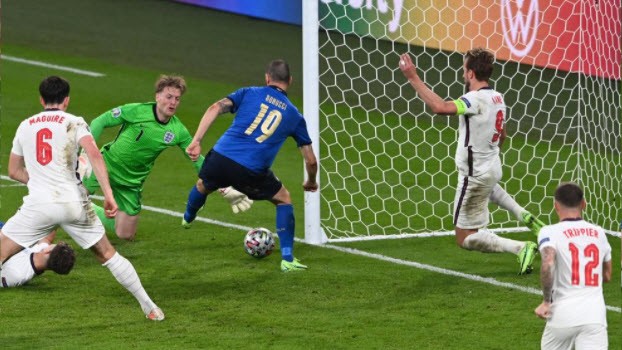 Phá lời nguyền lịch sử, Ý hạ Anh vô địch Euro 2020 - ảnh 6