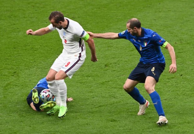 Phá lời nguyền lịch sử, Ý hạ Anh vô địch Euro 2020 - ảnh 3