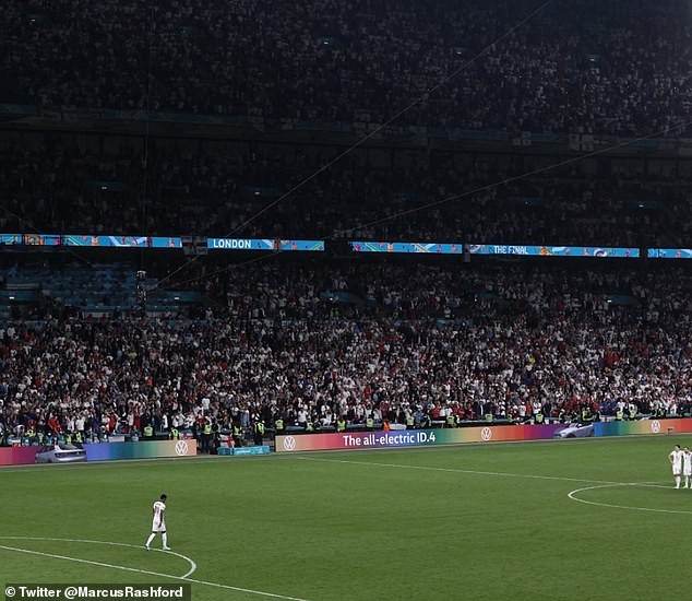 Lời xin lỗi trong nước mắt của Marcus Rashford - ảnh 3